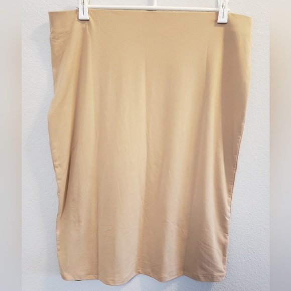 NEW 2-Piece Summer Skirt Crop Top Set • Fashion Nova 1X • Soft, Neutral Fabric - Picture 6 of 9